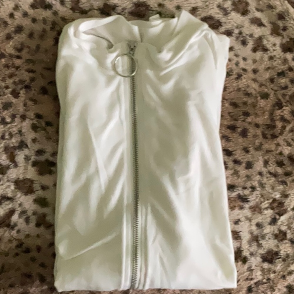 White zip-up long sleeve top size M